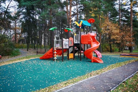 Детский клуб и игровые площадки